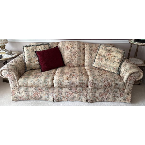 Hudson Bay's Floral Pattern Three Seater Sofa 80"w x 35"d x 35"tall