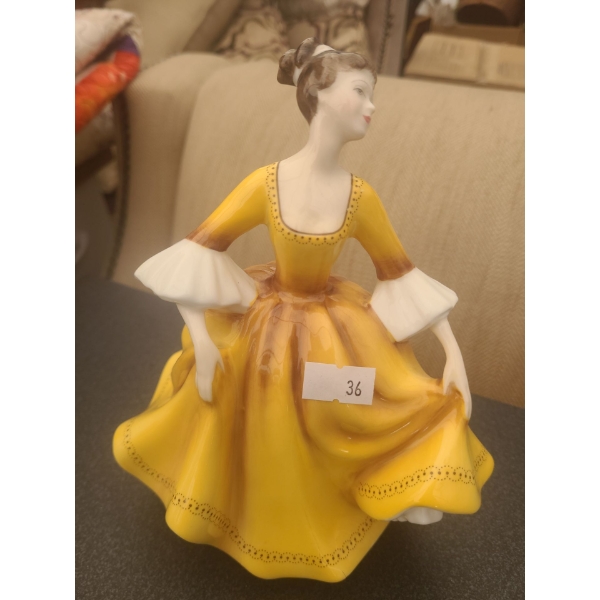 Royal Doulton's Tableware ltd Figurine "Stephanie" HN 2807