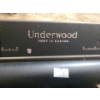 Image 4 : Underwood Vintage Manual Typewriter 23 W, 12 D, 11 T