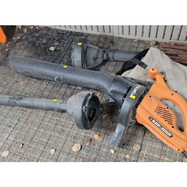 Black & Decker VORTEX w/ Accesories - Dust Bag & Extentions