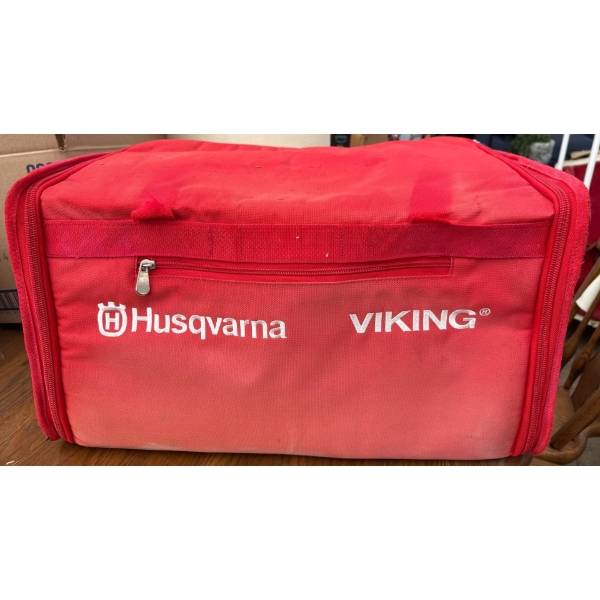 Husqvarna Viking Type P102 w/ Original Accessories - Professional Embroidery Console 