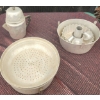 Image 3 : Aluminum Bakeware and Kitchen Utensils