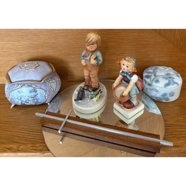 Winding Music Box Duo w/ Goebel Hummel Figurines 7T