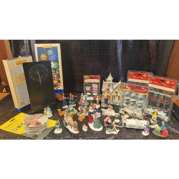 Lemax Christmas-Themed Figurines and Accessories Collection With Functional Lights