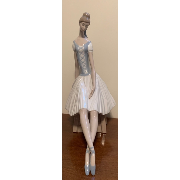 LLADRO Porcelain Beautiful Ballerina Girl 15T