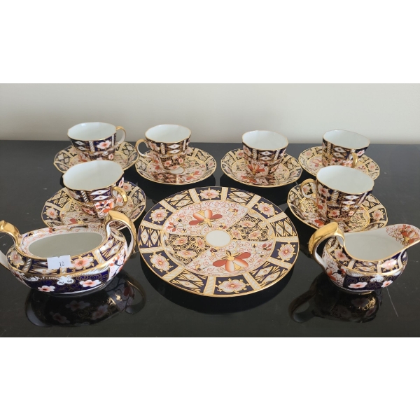 Royal Crown Derby England Tea Set 