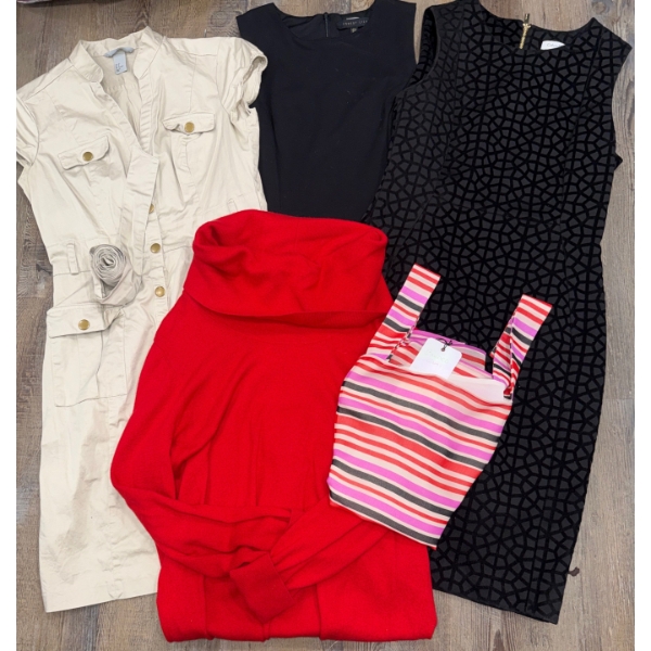 Ladies Casualwear - Structured Dresses Loose Turtleneck w/ Striped Bando Size S