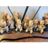 Image 3 : Friar Familia - 10 Piece Friar Figurines 6T