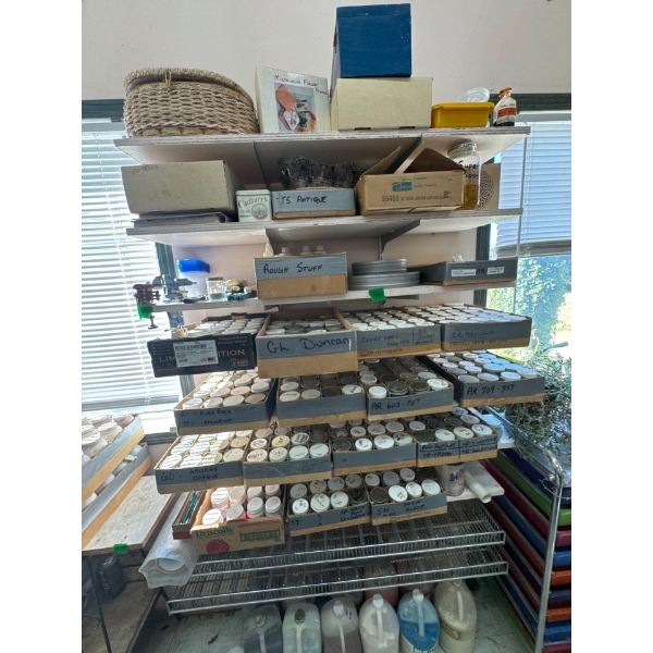 4 ounce ceramic glaze all paint and shelves included shelf and steel rolling cart