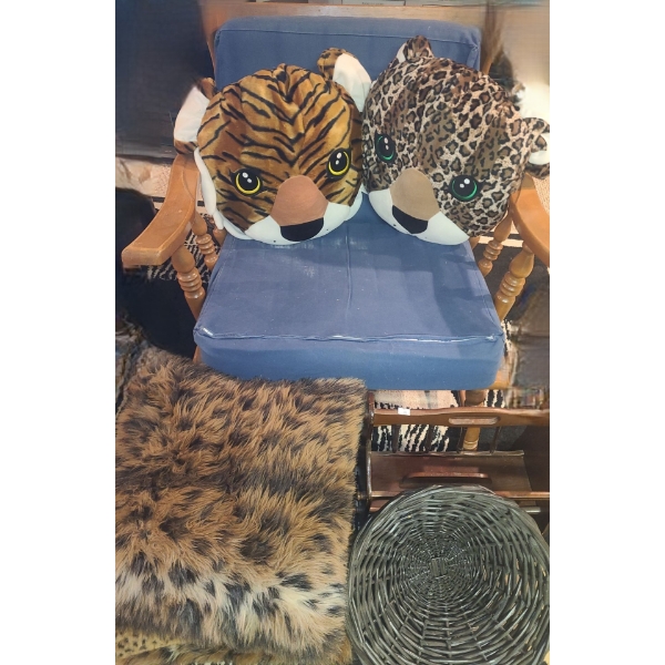 Wooden Arm Chair 30 W, 26 D, 31 T , Cushions, Magazine Rack and More!