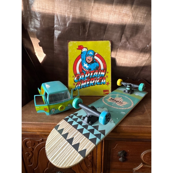 Maple Skateboard Captain America Metal Sign & A Beat Up Mystery Machine Van