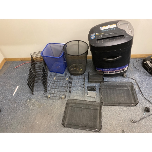 Royal Working Paper Shredder with Accessories and Organizers