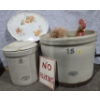 Image 2 : 15 Gallon Medalta Crock (Cracked) + 4 Gallon Lidded Medalta Crock (Chipped)