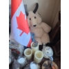 Image 7 : Decor: Tallest Rabbit 16 h, Dolphin 10 h, Jays 13 X 15, Candlesticks 19 h and More!