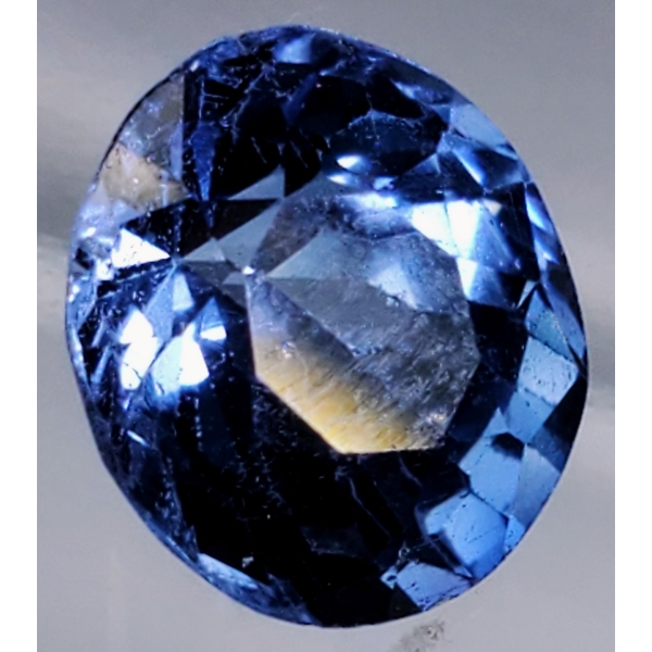  Ceylon Sapphire (4.8 ct, 10×9×7 mm)