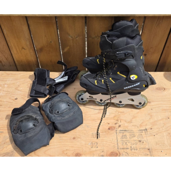 Koho Size 10 Roller Blades with Accessories