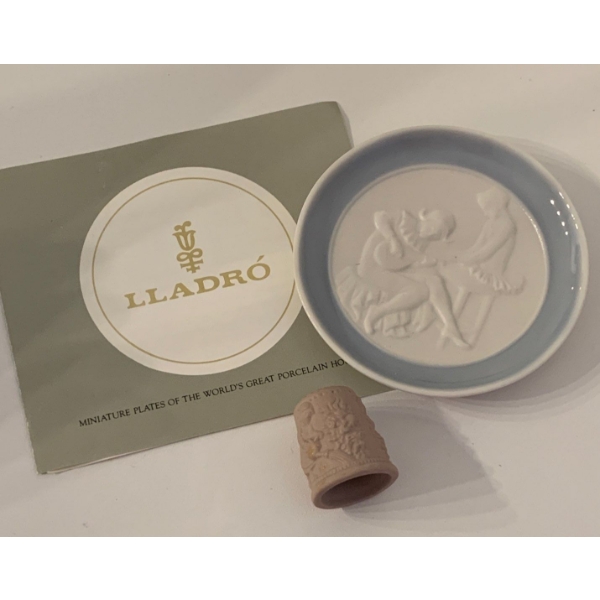 LLADRO Porcelain Decorative Plate (3W) & Thimble 