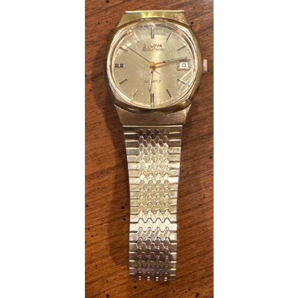 1979 BULOVA Quartz Accutron w/ Day-Date & 10K RGP - Vintage Men's Time Piece