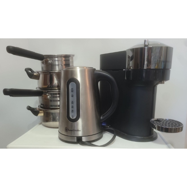 Russell Hobbs Electric Kettle & Nespresso Machine