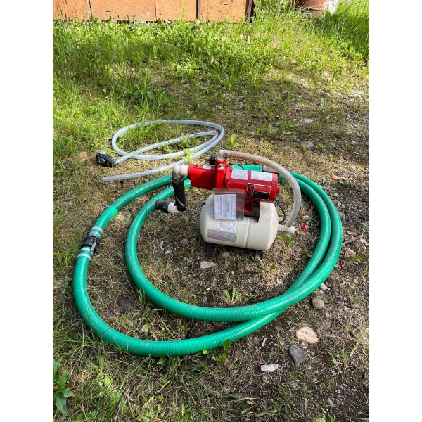 Red lion shallow well jet pump with hose and suction hose like new condition