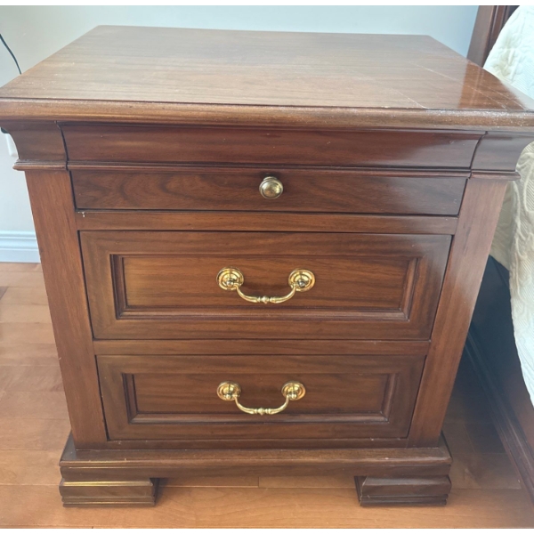 Rosewood Bedside Chest Of Drawers 25x17x25
