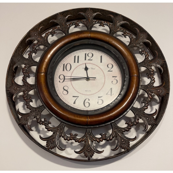 Round Decorative Metal Wall Clock 20T Quartz