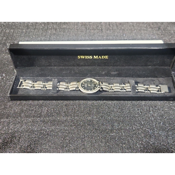 Rolex Style Oysterquartz Day-Date Watch