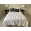 Image 1 : Bed with Bedding 27Hx78Lx54W