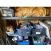 Image 3 : Assorted Garden Items and hoses 