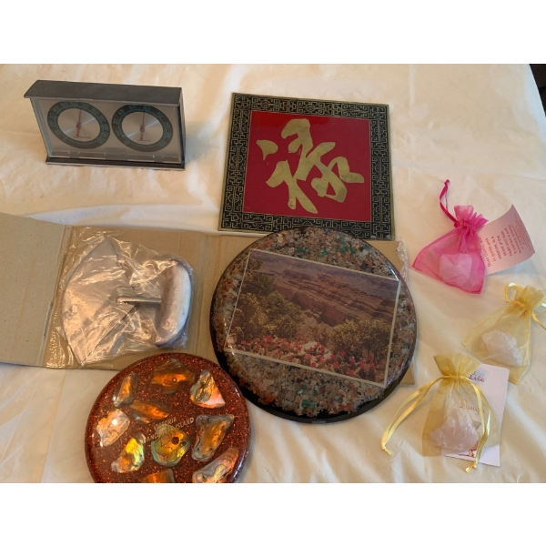 Decorative Souvenir Rose Quartz Brass Trivet Alaskan Charcutier Knife w/ Temperature Humidity Dial