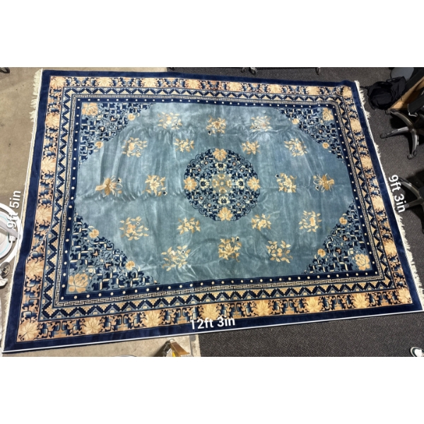 12ft x 9ft Large Area Rug in Baby Blues, Navy and Cream. Some Minor Defects