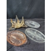 Image 1 : Various Serving Trays and Glass Art