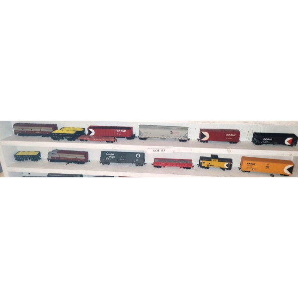 Asst Model Canadian Pacific Locomotives, Cars, & Caboose