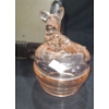 Image 7 : Vintage Radio 12 W, 7 D, 7.5 T, Maelzel Metronome 9 T, Pink Glass Jar w/ Dog 4" Diameter Top, 5 T