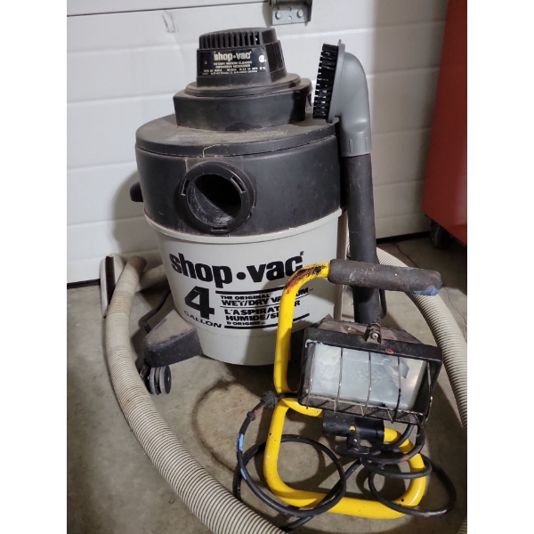 SHOPVAC - Mid Sized Project Canister Vacume w/ Work Light 