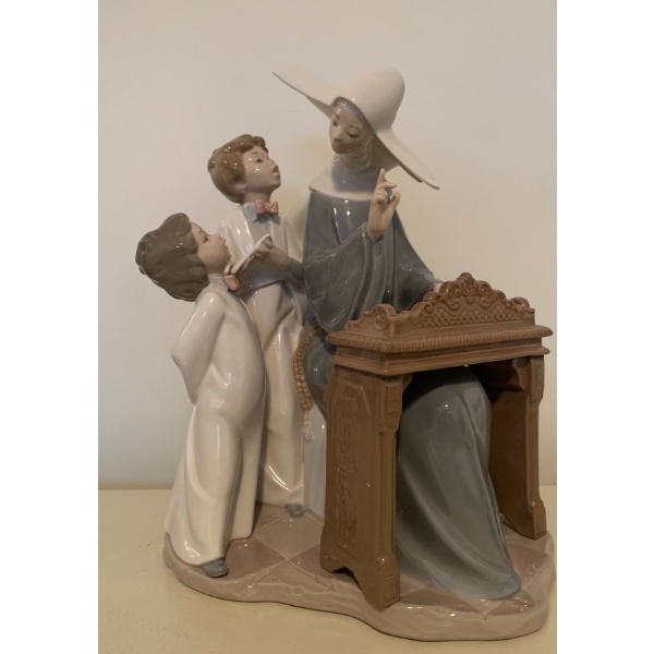  LLADRO Porcelain Sister Nun w/ Choir Boys 11x14 Music Lesson Organ Religious