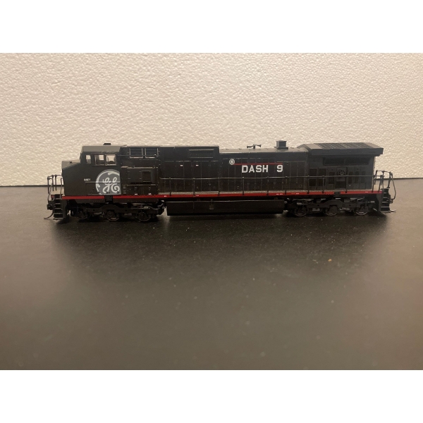 HO Brass OMI 6529.1 General Electric 11L & CN Model Engine 4011 7L 'DCC On Board' 7L