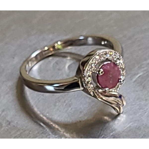Ring w/ Rose Stone 2.4 gram Stamped .925 Ring (Total Weight), Size 7