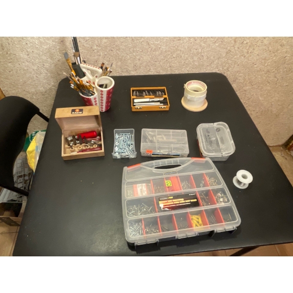 X-Acto Knife Set in Wooden Box Masking Tape Various Paint Brushes With Caddy Utility Organizer