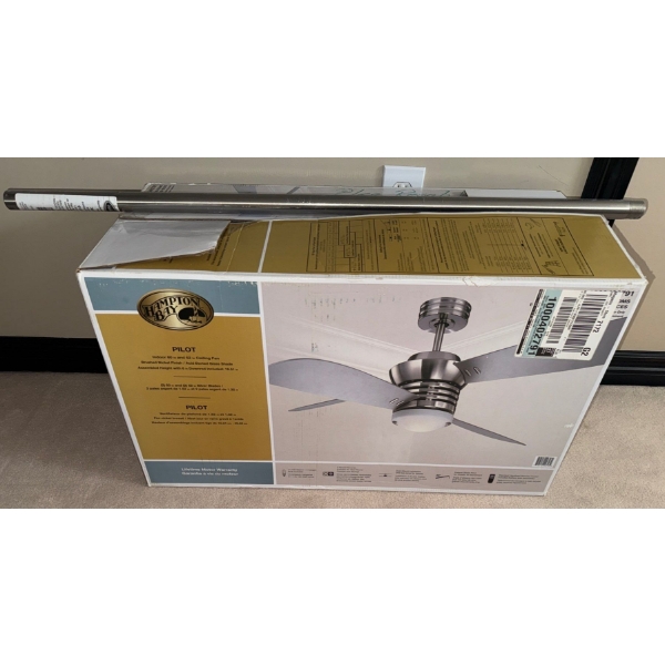 Hampton Bay 52' Indoor Briushed Nickel & Fir Fan