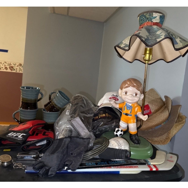 Kids Soccer Lamp, Boxing Gloves, Stoneware Cups 'speers', Molson Hat, Straw Hats, Caps, More!  