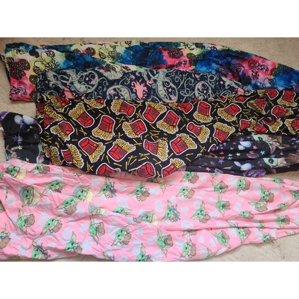Jeggings (Plus Sizes)- Big Bag Full/ Photos Show Some Items 