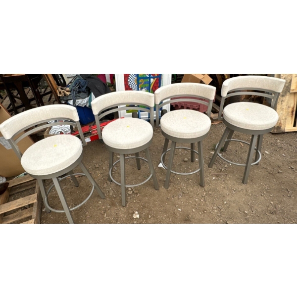 Set of 4 Metal and Cream Cloth Rotating Bar Stools - 21W, 20D, 37T
