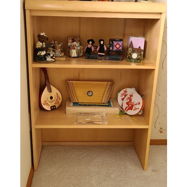 Wooden Shelf (Contents NOT Included) - 28W, 12D, 40T 