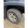 Image 9 : 2005 Chevy Tahoe, 1GNEK13T05R242650,  Z71 4x4, Has Extra Set of Tires Incl. 