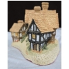 Image 7 : Hand Carved 'Stratford House' By David Winter