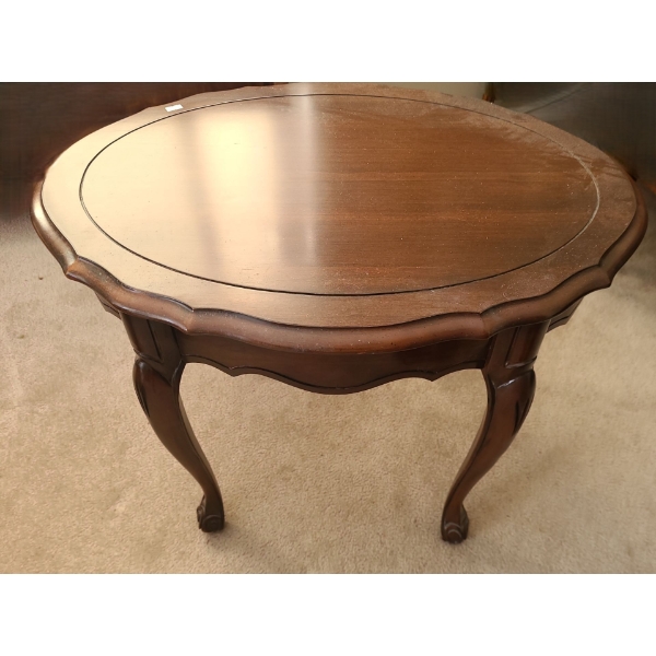 Oval Mahogany Veneer Side Table 20 W, 28 D, 21 T 