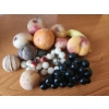 Image 1 : Stoneware Fruit and Resin purple Grapes
