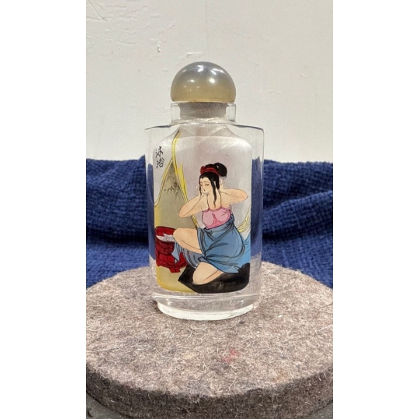 Floral Snuff Bottle with Spoon 3H