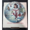 Image 2 : Dominion Canada Decorative Plates Collection